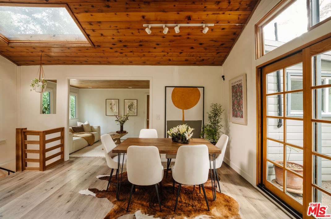 21437 Highvale Trl, Topanga, CA 90290-3647