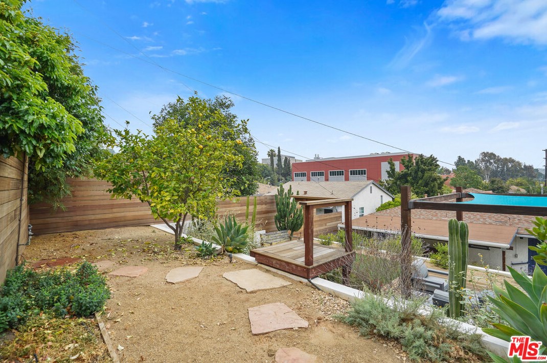 1909 Lansdowne Ave, Los Angeles CA  90032-4143 exterior
