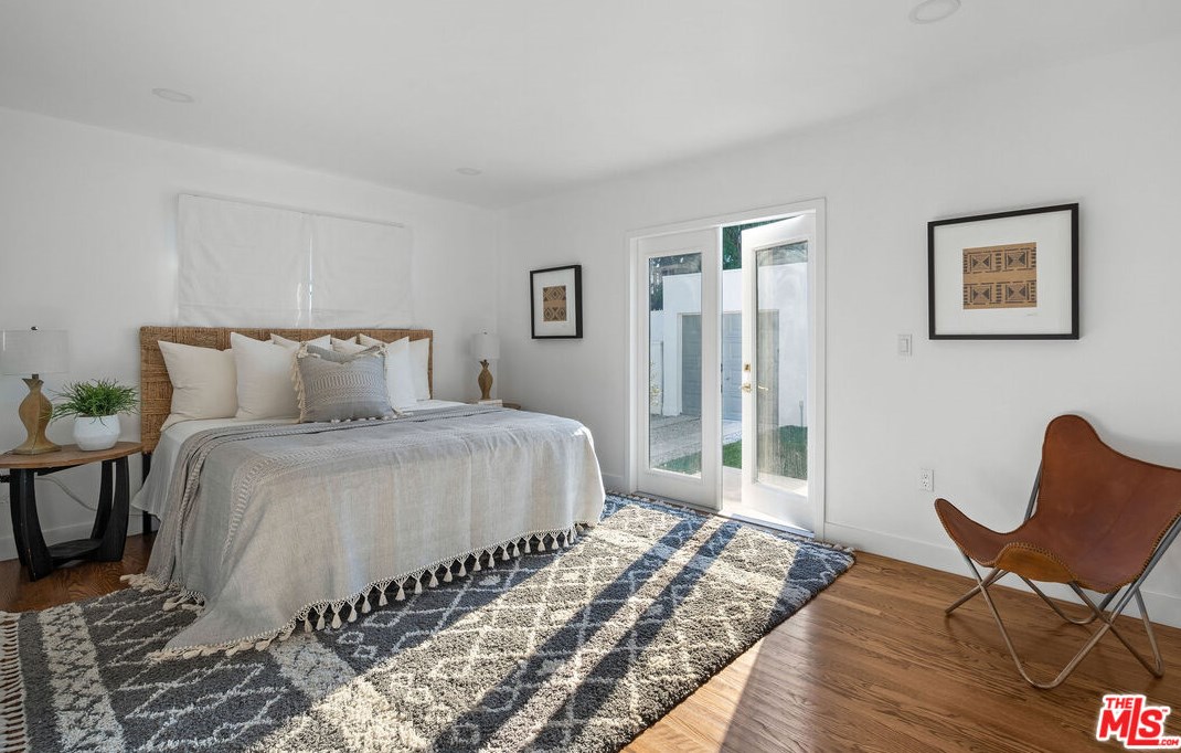 5715 Mullen Ave, Los Angeles CA  90043-2328 exterior