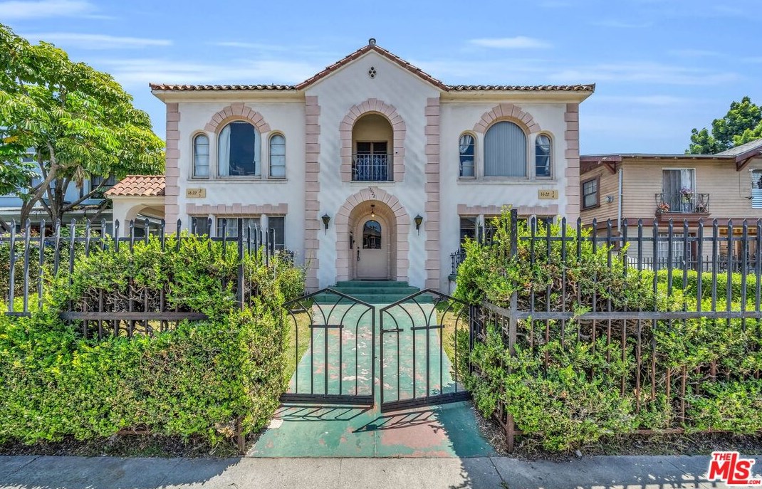 1622 25th St, Los Angeles, CA 90007-1530