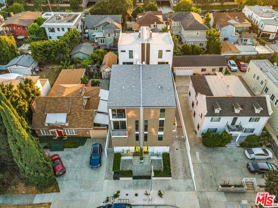 421 Wilton Pl, Los Angeles CA  90004-1620 exterior