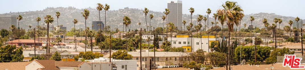 1824 Redondo Blvd, Los Angeles CA  90019-5364 exterior