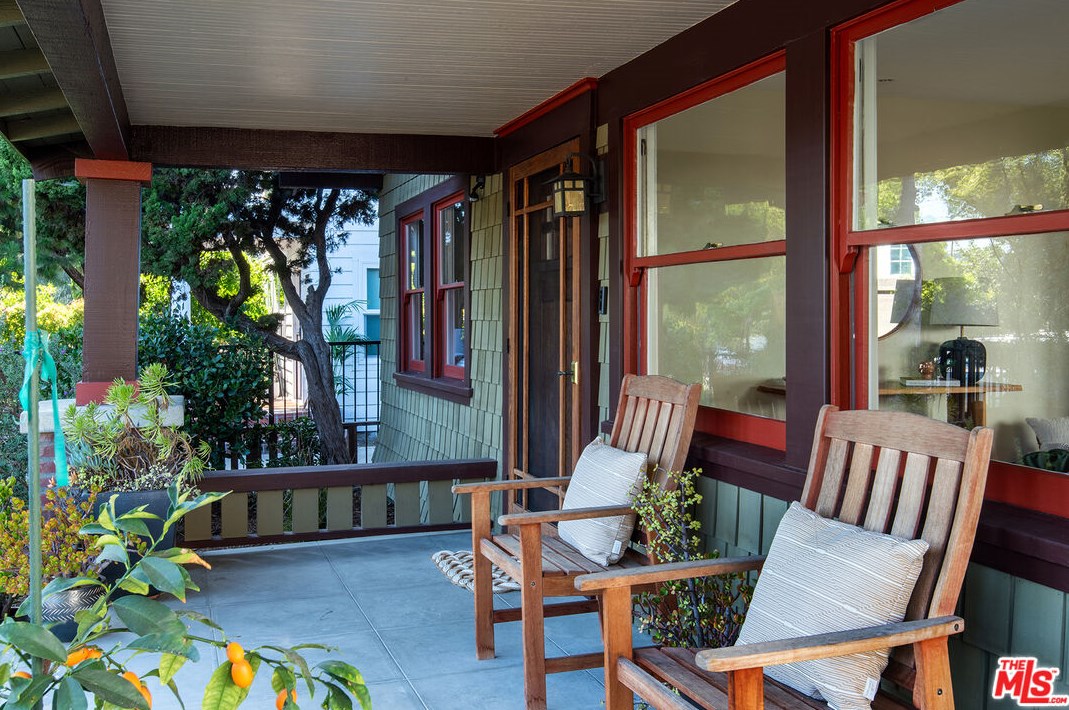 2127 Addison Way, Los Angeles, CA 90041-2707