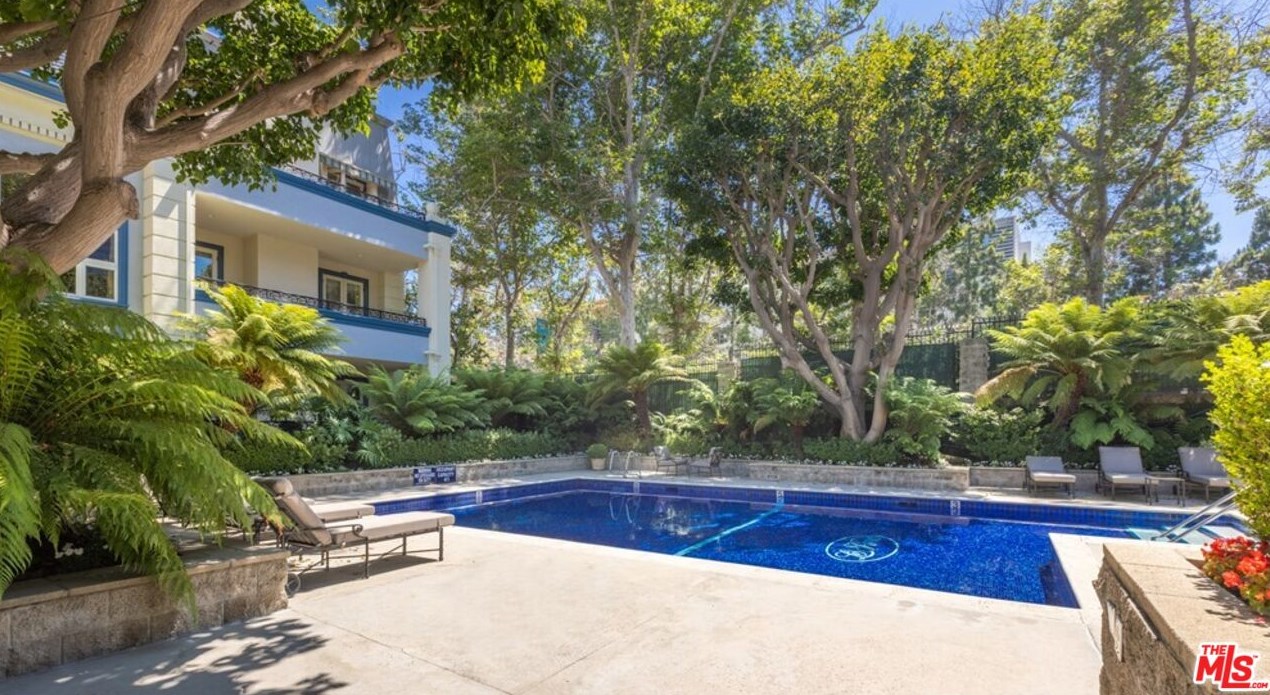 10100 Empyrean Way, Los Angeles CA  90067-3824 exterior