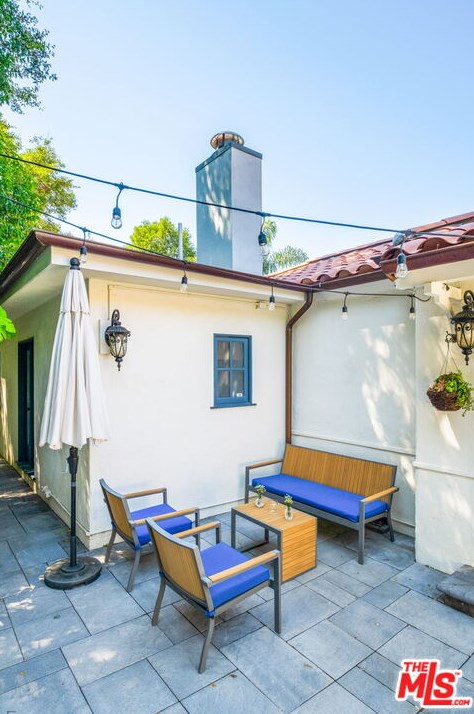 4217 Noble Ave, Van Nuys CA  91403-4012 exterior