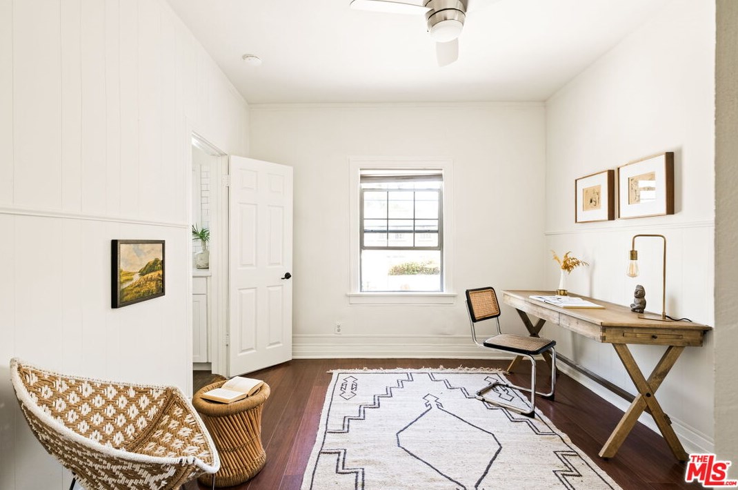 1106 Highland Ave, Los Angeles CA  90019-1750 exterior