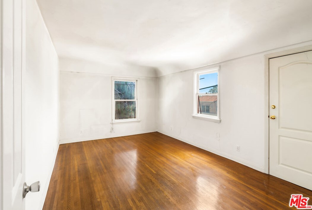 3454 48th St, Los Angeles CA  90043-1203 exterior