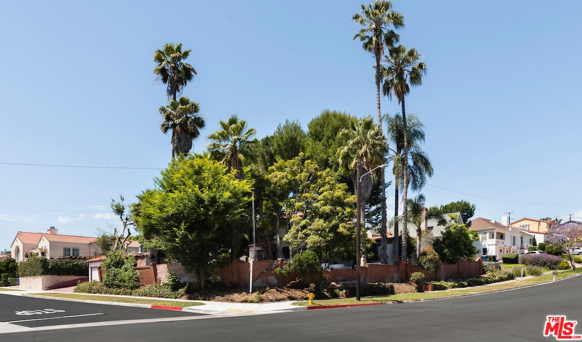 3454 48th St, Los Angeles CA  90043-1203 exterior