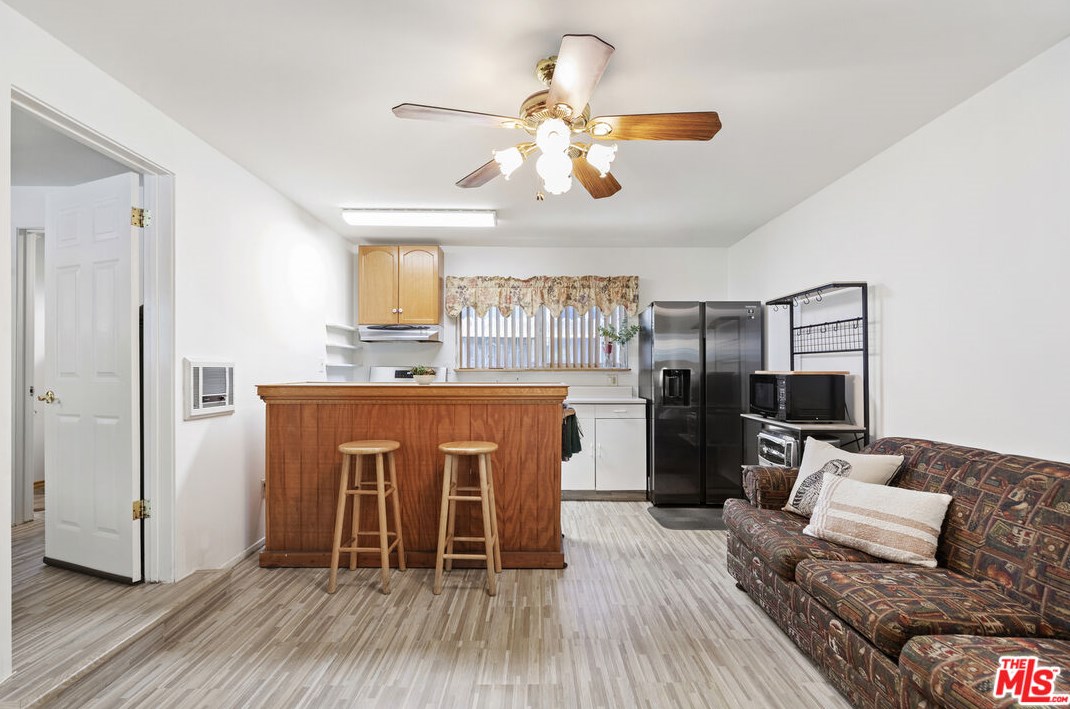 4647 W 154th St, Lawndale, CA 90260