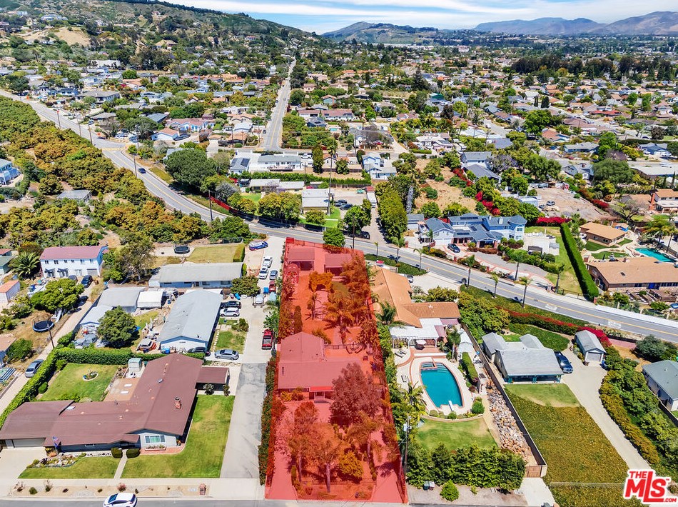 576 Anacapa Dr, Camarillo, CA 93010