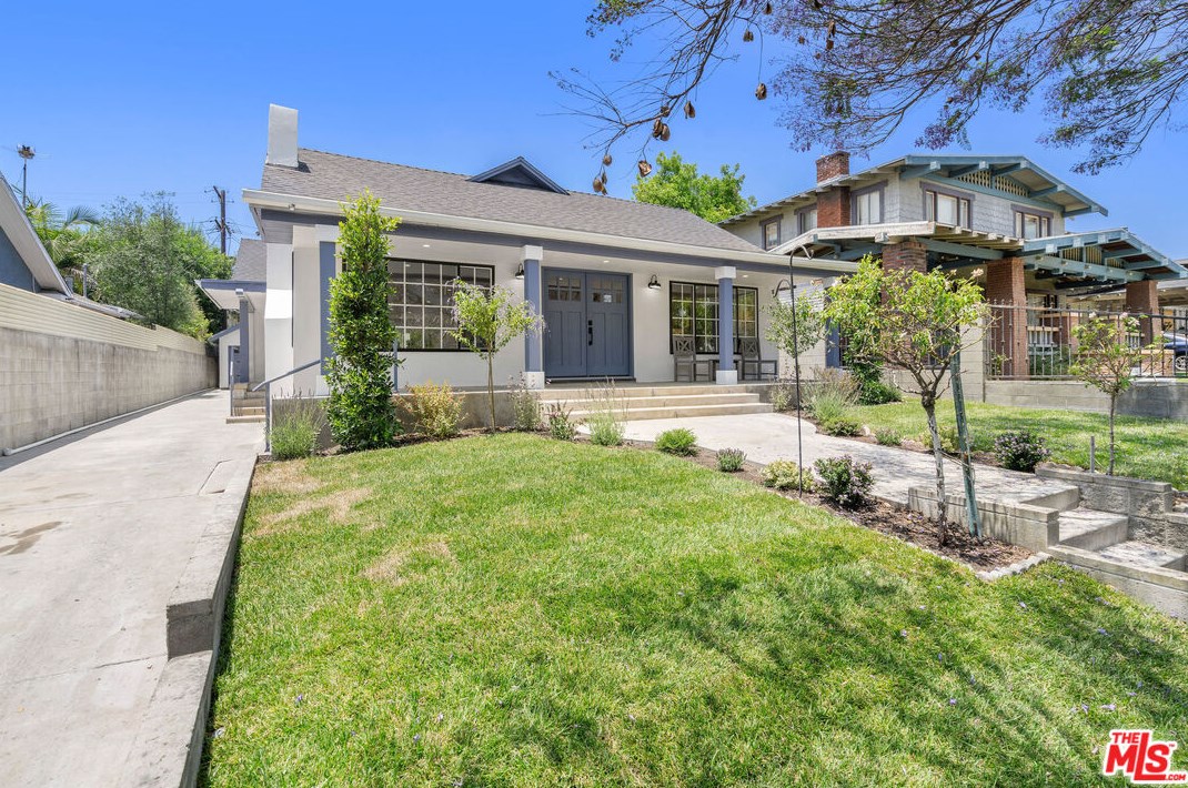 325 Wilton Pl, Los Angeles, CA 90004-1618