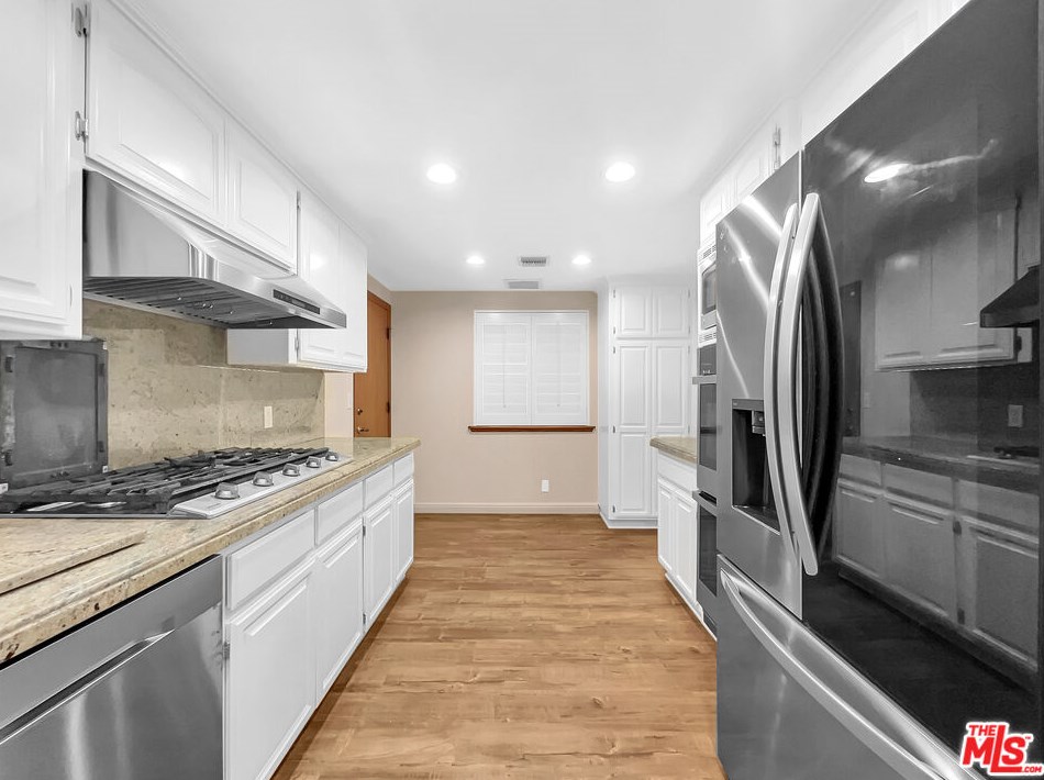 2625 Ryans Pl, Lancaster, CA 93536