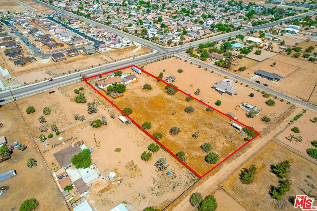 8849 Maple Ave, Hesperia CA  92345-3739 exterior