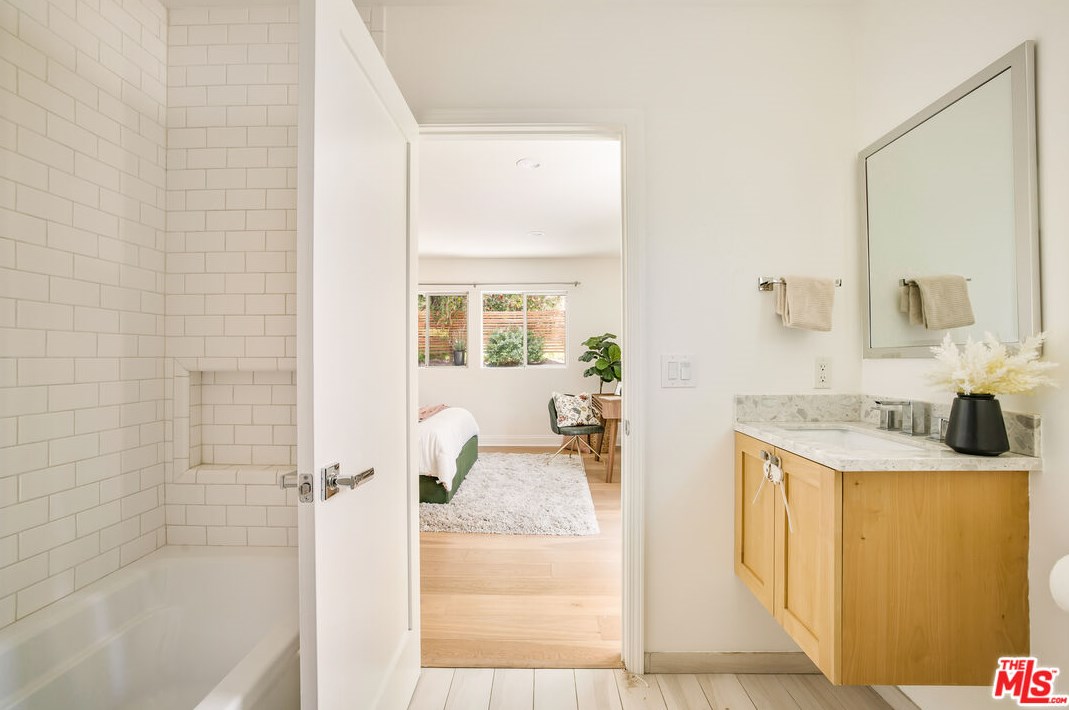 15418 Hamner Dr, Los Angeles CA  90077-1803 exterior