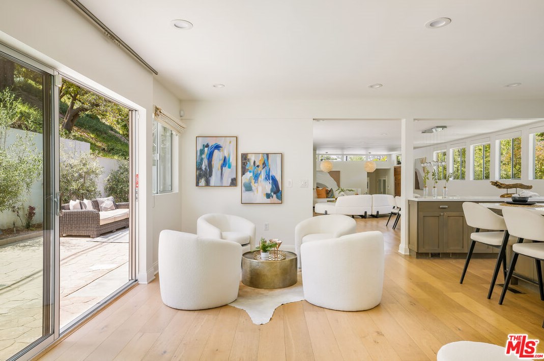 15418 Hamner Dr, Los Angeles CA  90077-1803 exterior