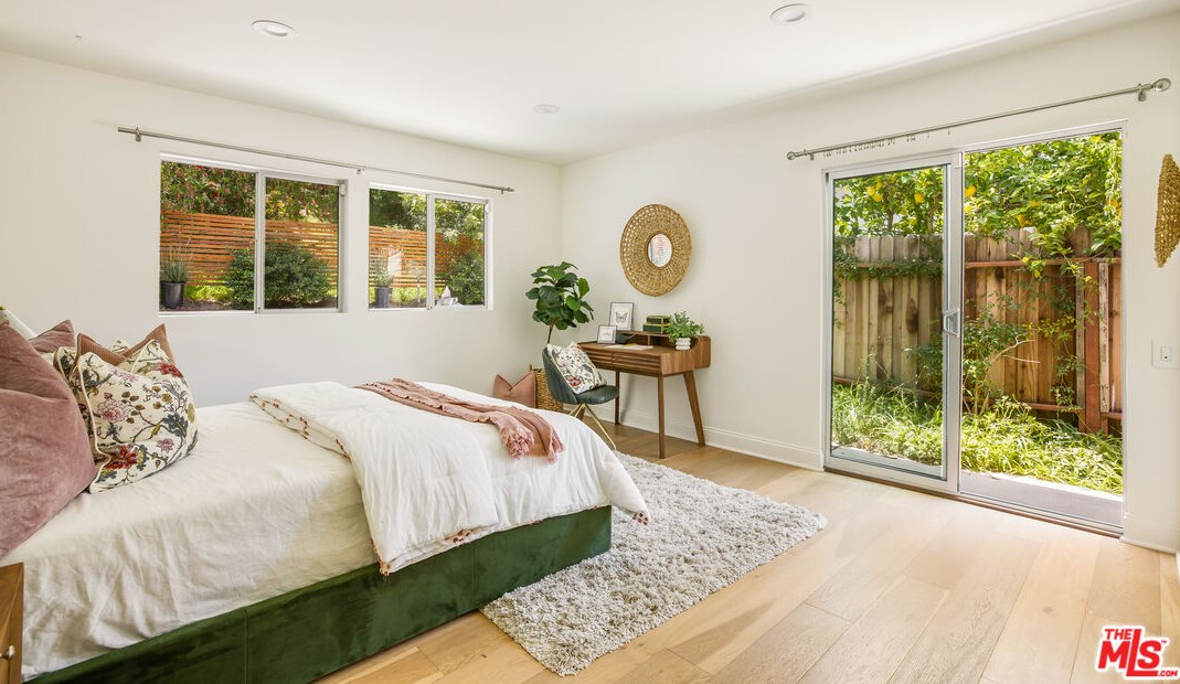 15418 Hamner Dr, Los Angeles CA  90077-1803 exterior