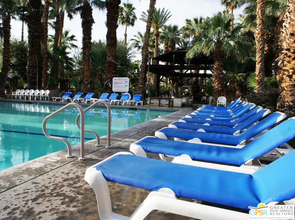 70875 Dillon Rd #10, Desert Hot Springs, CA 92241