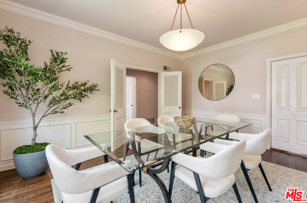 740 Thayer Ave, Los Angeles CA  90024-3332 exterior