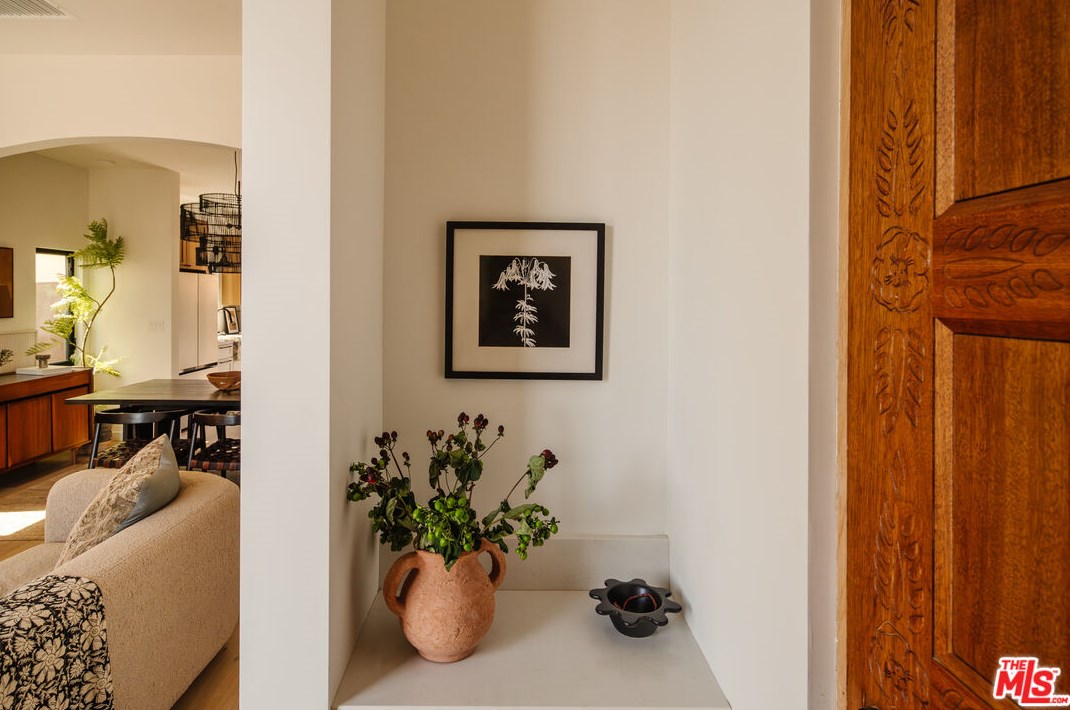 6017 Meridian St, Los Angeles CA  90042-2751 exterior