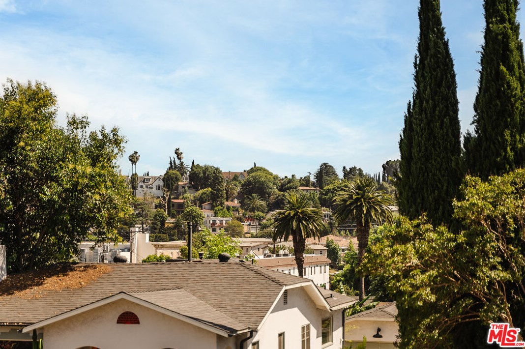 6017 Meridian St, Los Angeles CA  90042-2751 exterior