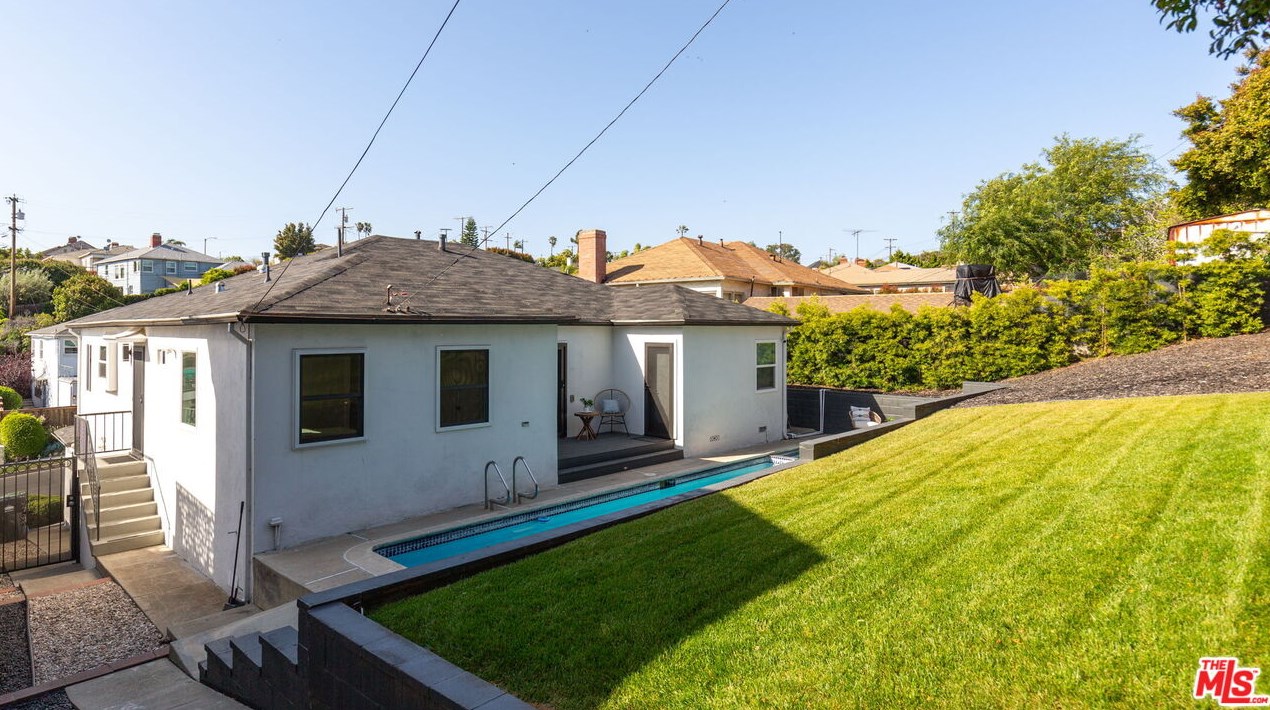 4678 Mioland Dr, Los Angeles CA  90043-2011 exterior