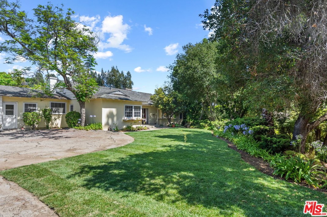 1101 Casiano Rd, Los Angeles CA  90077-1522 exterior