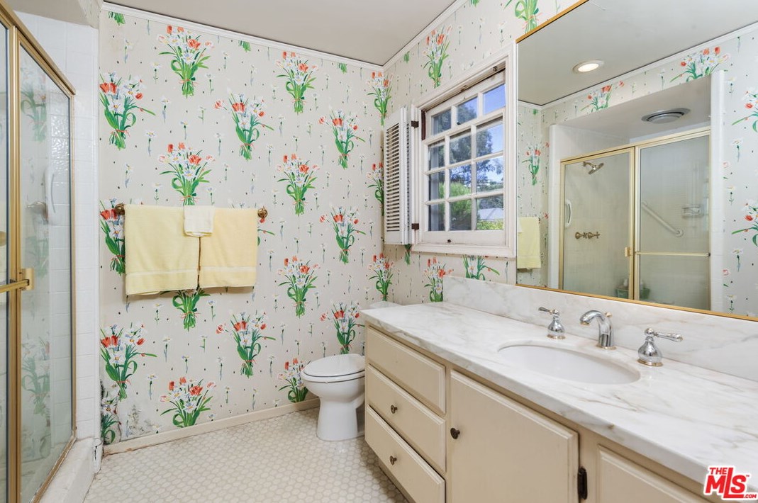 1101 Casiano Rd, Los Angeles CA  90077-1522 exterior