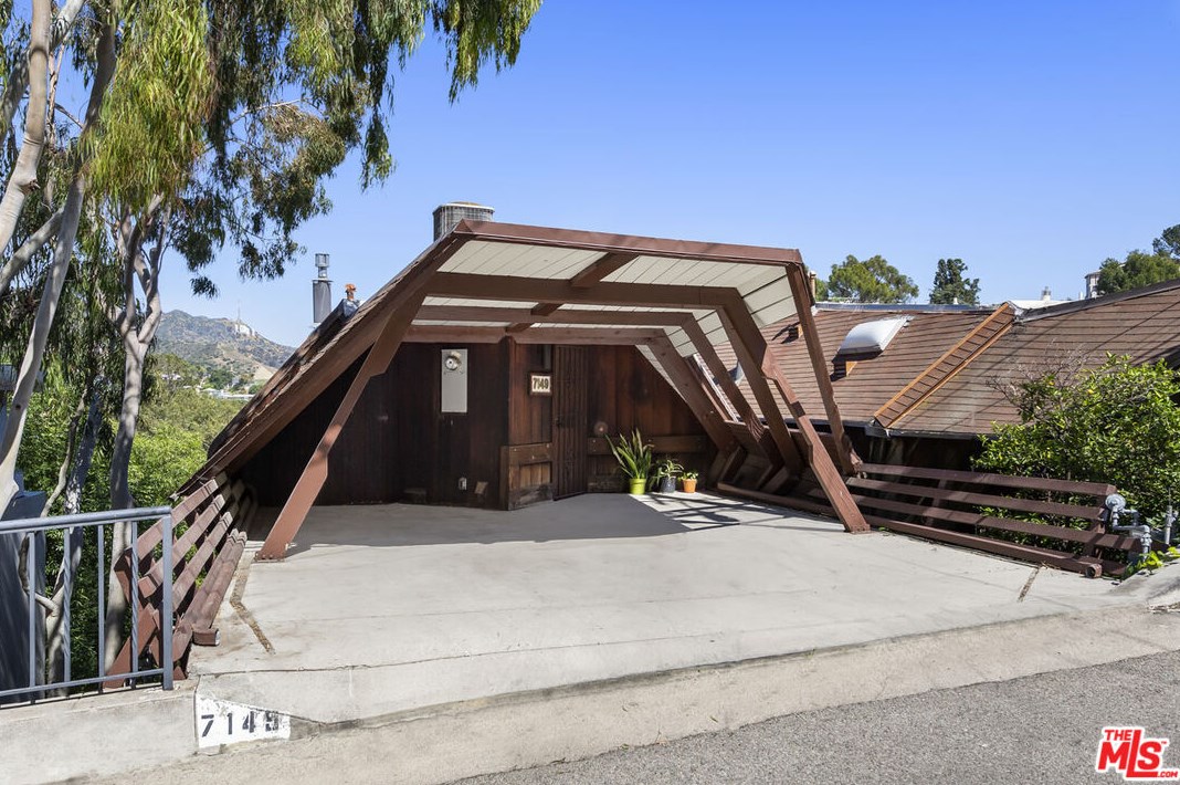 7149 Woodrow Wilson Dr, Los Angeles CA  90068-1726 exterior