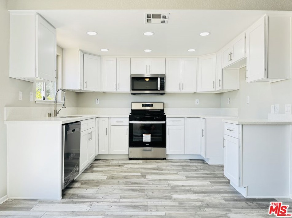40506 E 159th St, Lancaster, CA 93535