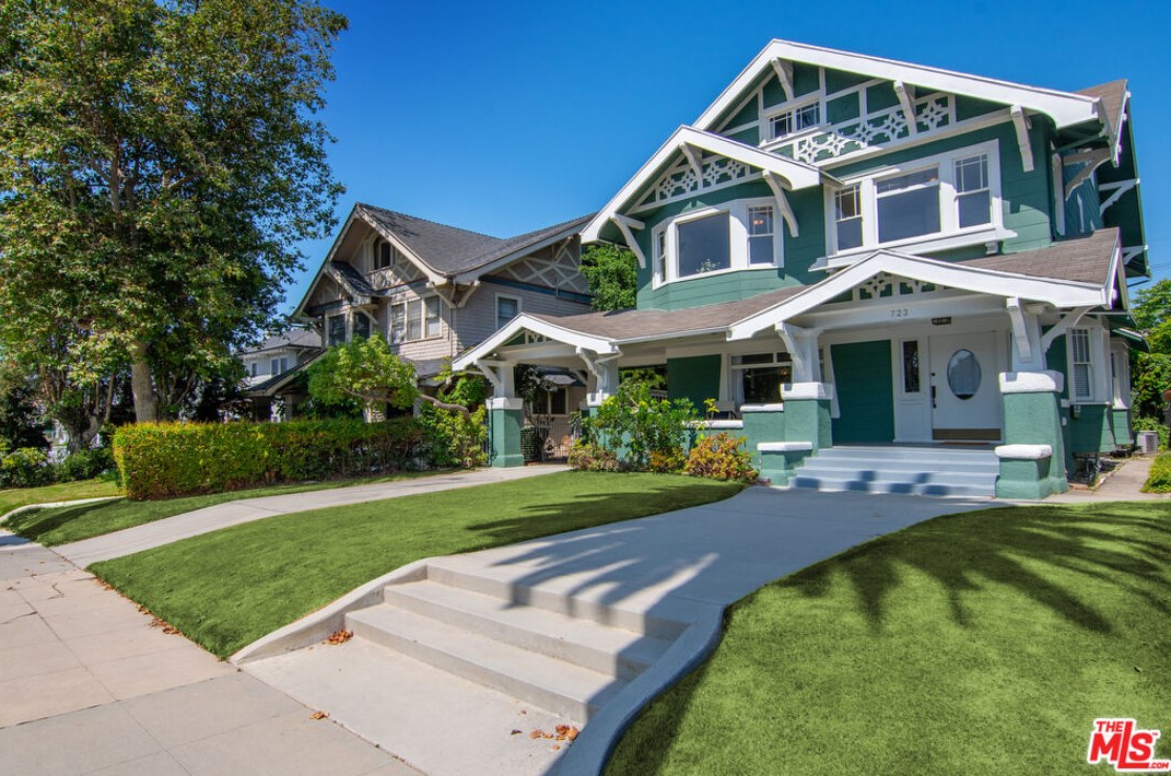 723 Bronson Ave, Los Angeles, CA 90005-3604
