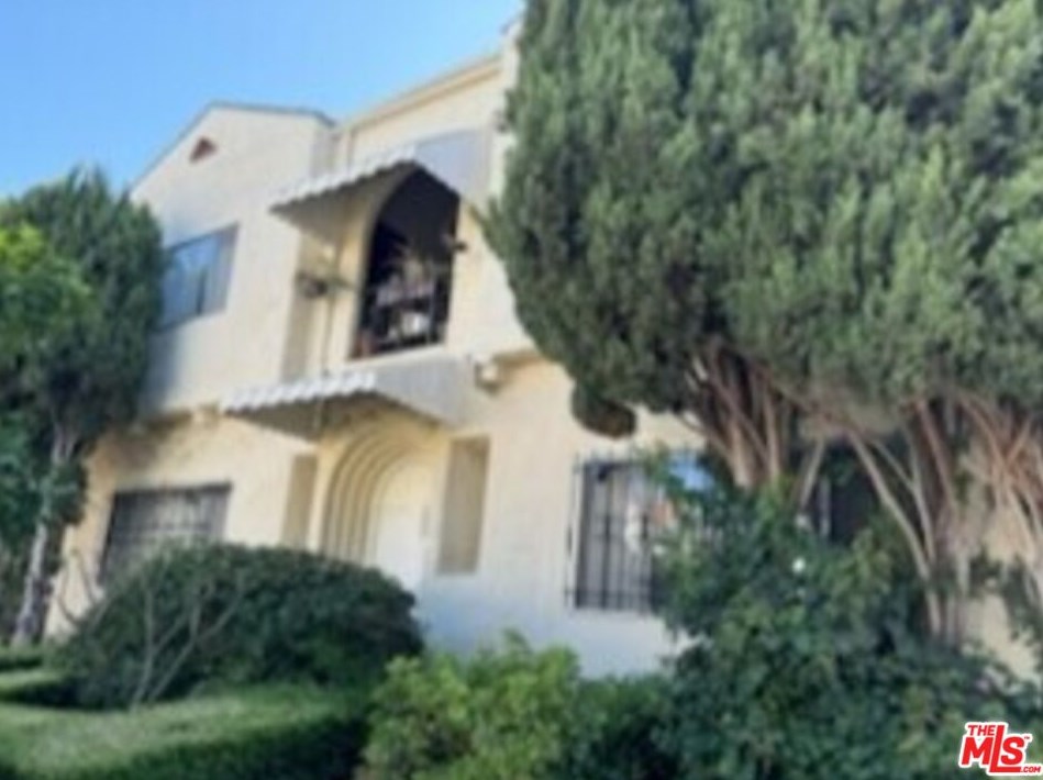 337 Spaulding Ave, Los Angeles, CA 90036-2234