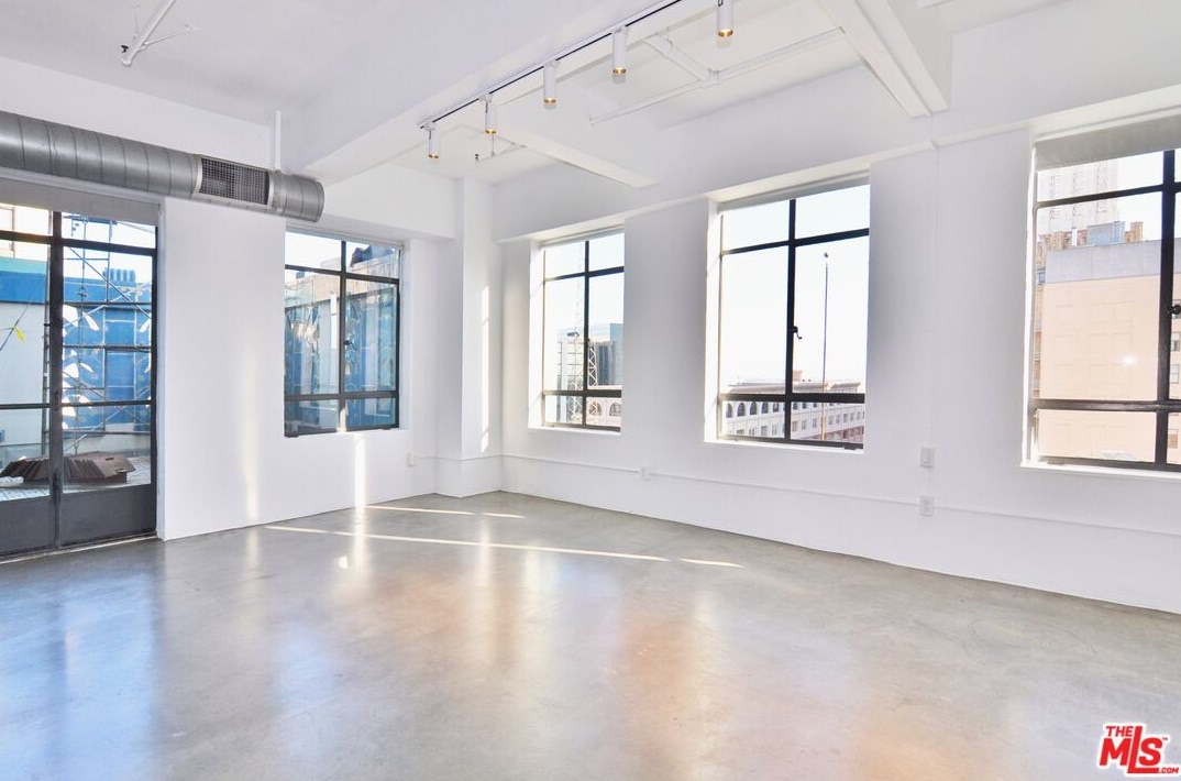 849 S Broadway #1003, Los Angeles, CA 90014