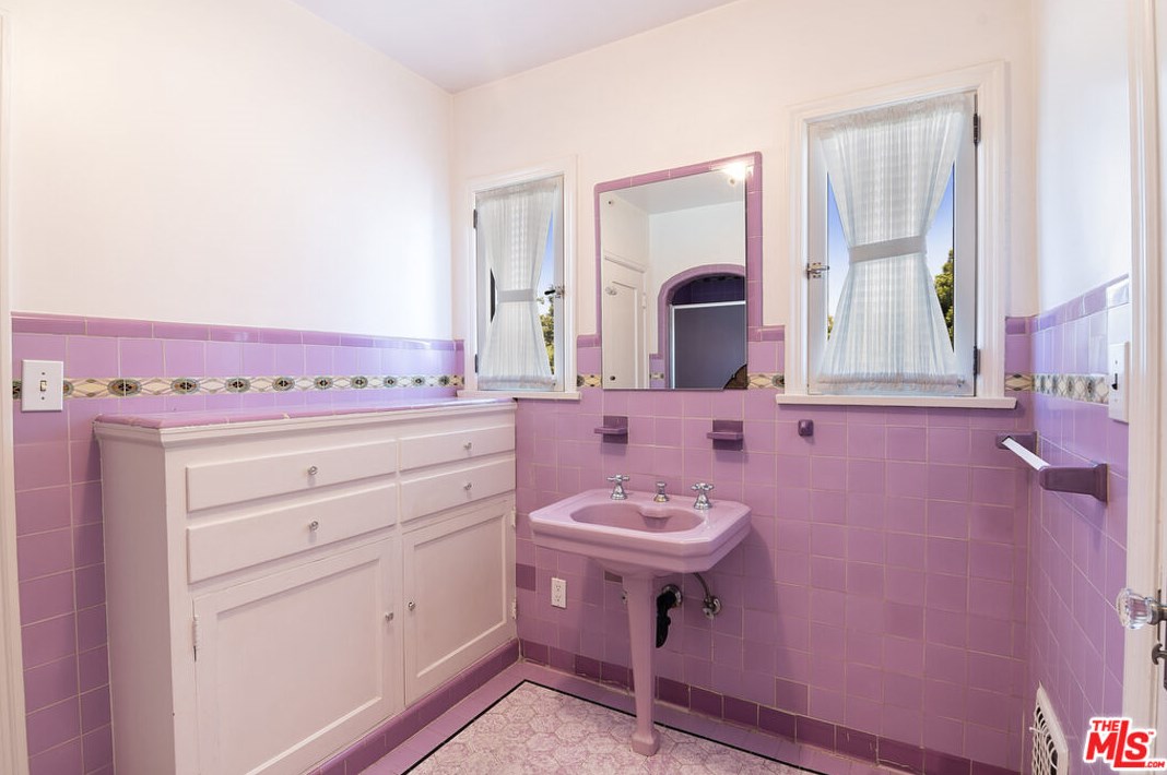 426 Highland Ave, Los Angeles CA  90036-3531 exterior