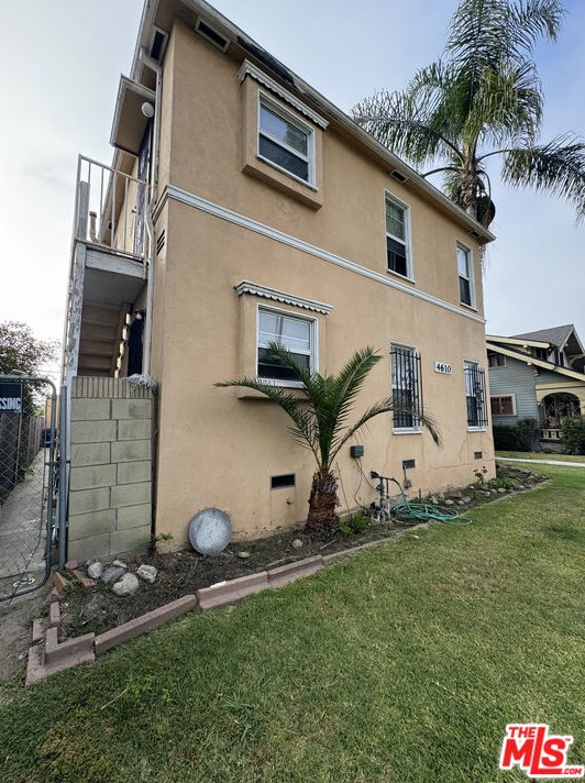 4610 Cimarron, Los Angeles CA 90047-1321 exterior