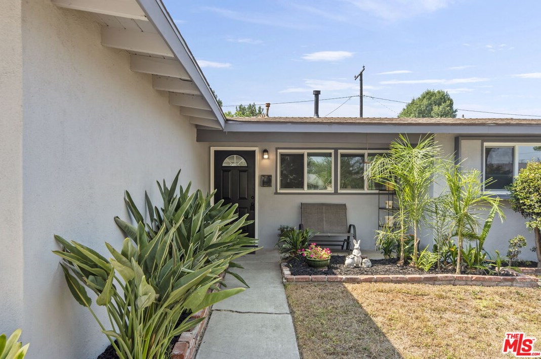 1412 W Beacon Ave, Anaheim, CA 92802