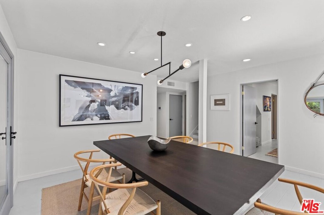 2655 31st St, Santa Monica CA  90405-3012 exterior