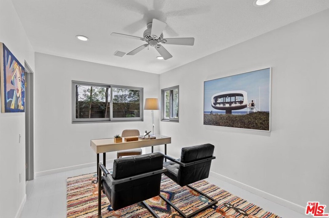 2655 31st St, Santa Monica CA  90405-3012 exterior