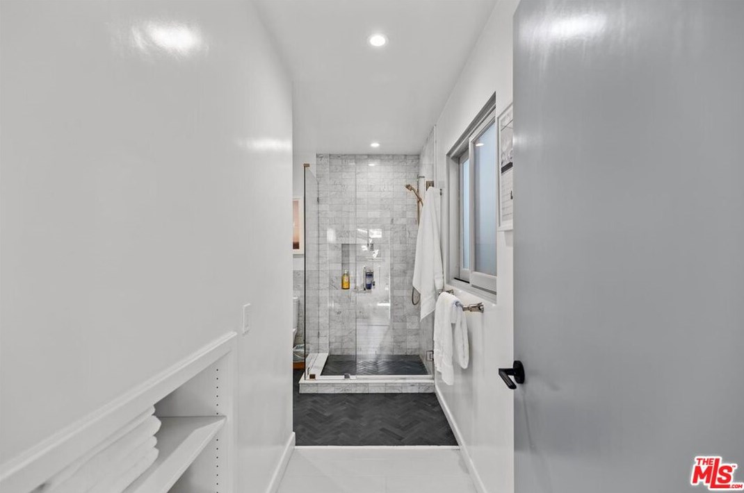 2655 31st St, Santa Monica CA  90405-3012 exterior