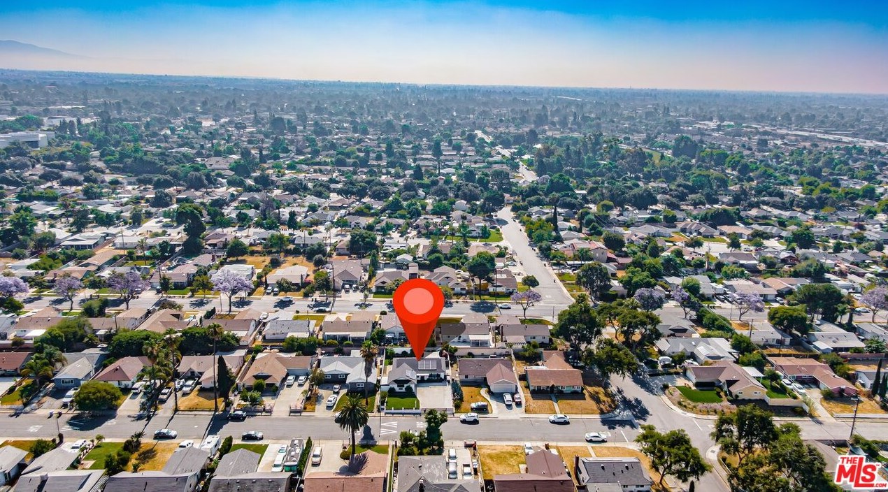 2422 Logan St, Pomona, CA 91767