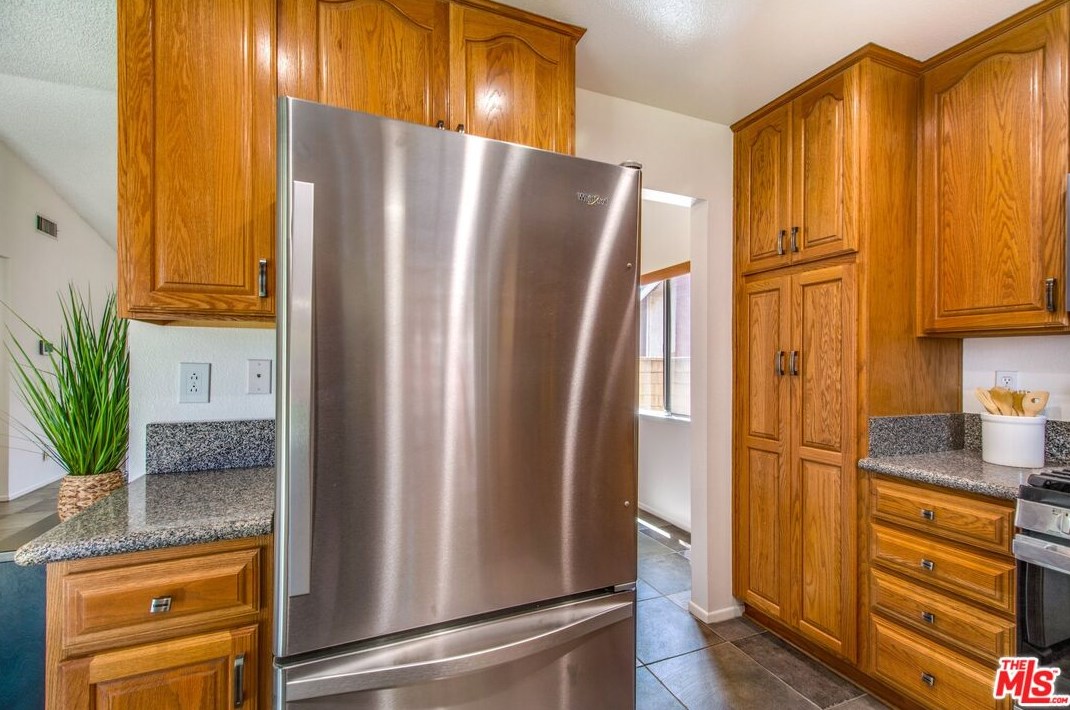 2748 Alder Creek Dr, Ontario CA  91761-0105 exterior