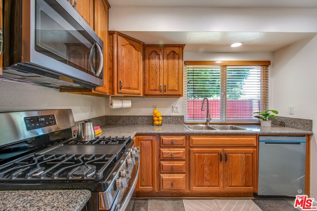 2748 Alder Creek Dr, Ontario CA  91761-0105 exterior