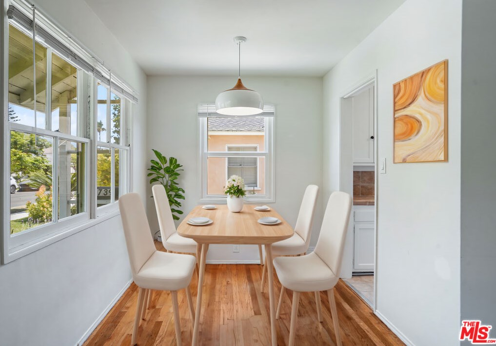 2739 Midvale Ave, Los Angeles CA  90064-4215 exterior