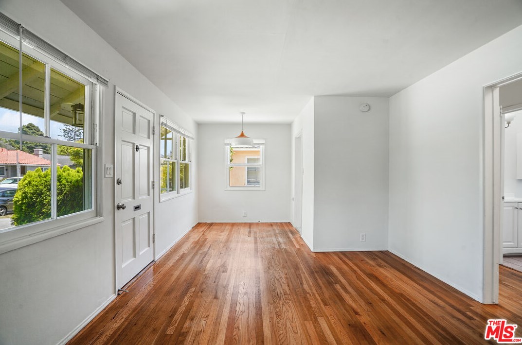 2739 Midvale Ave, Los Angeles CA  90064-4215 exterior