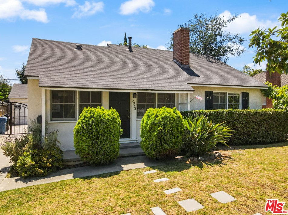 2739 Midvale Ave, Los Angeles, CA 90064-4215