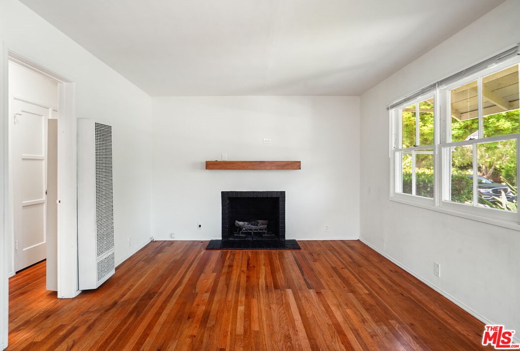 2739 Midvale Ave, Los Angeles CA  90064-4215 exterior