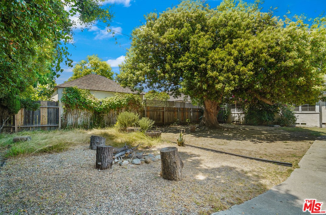 2739 Midvale Ave, Los Angeles CA  90064-4215 exterior