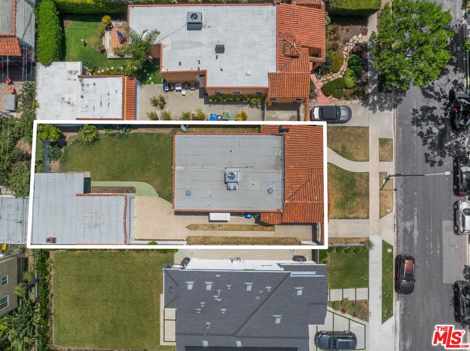 9025 Hargis St, Los Angeles CA  90034-1926 exterior