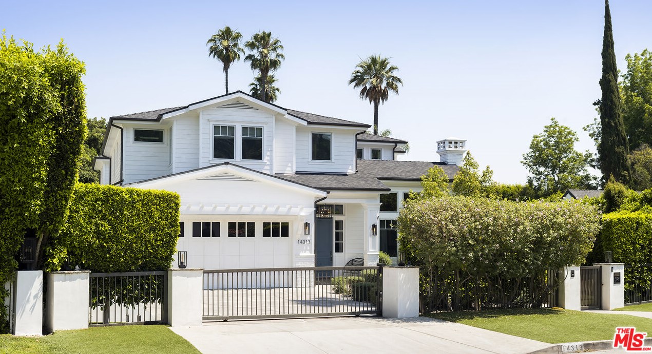 14313 Greenleaf St, Van Nuys, CA 91423-4013