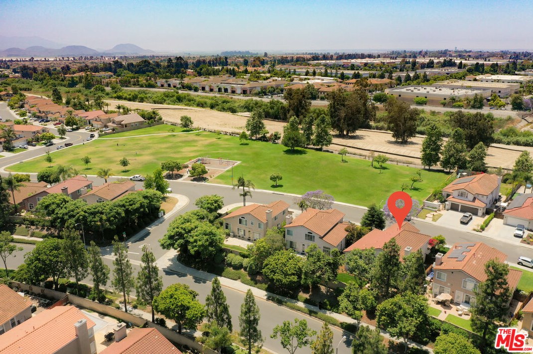 708 Avenida Valencia, Camarillo, CA 93012
