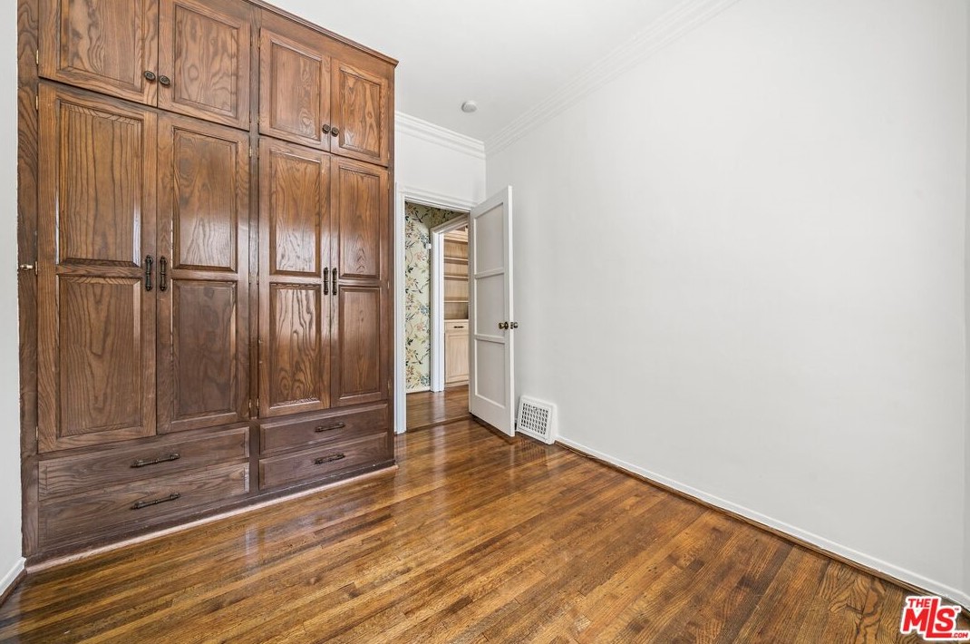 1008 Manning Ave, Los Angeles CA  90024-3221 exterior